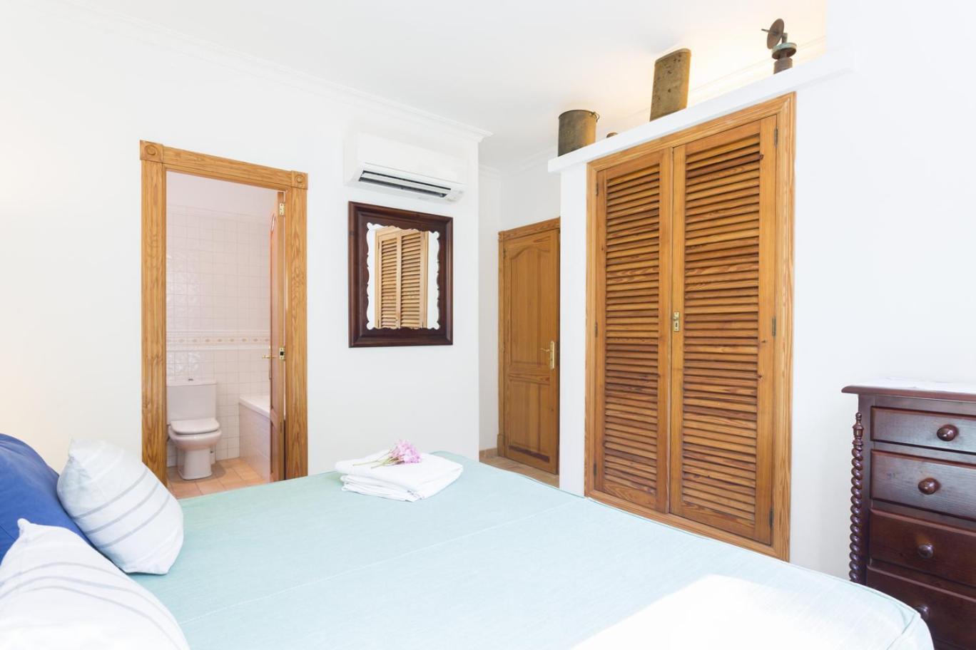 Villa With Private Mountain Ideal Runners Trailers Near Beach Approx 5 Min Walking Beach,Property Belong Puerto Pollensa Villas And Apartments Exterior foto